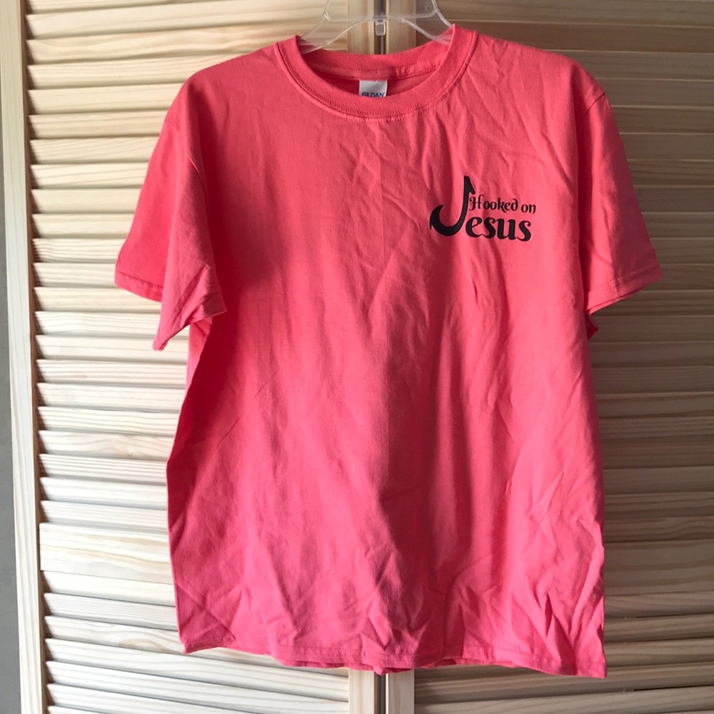 NWOT Gildan heavy cotton t shirt size XL YOUTH